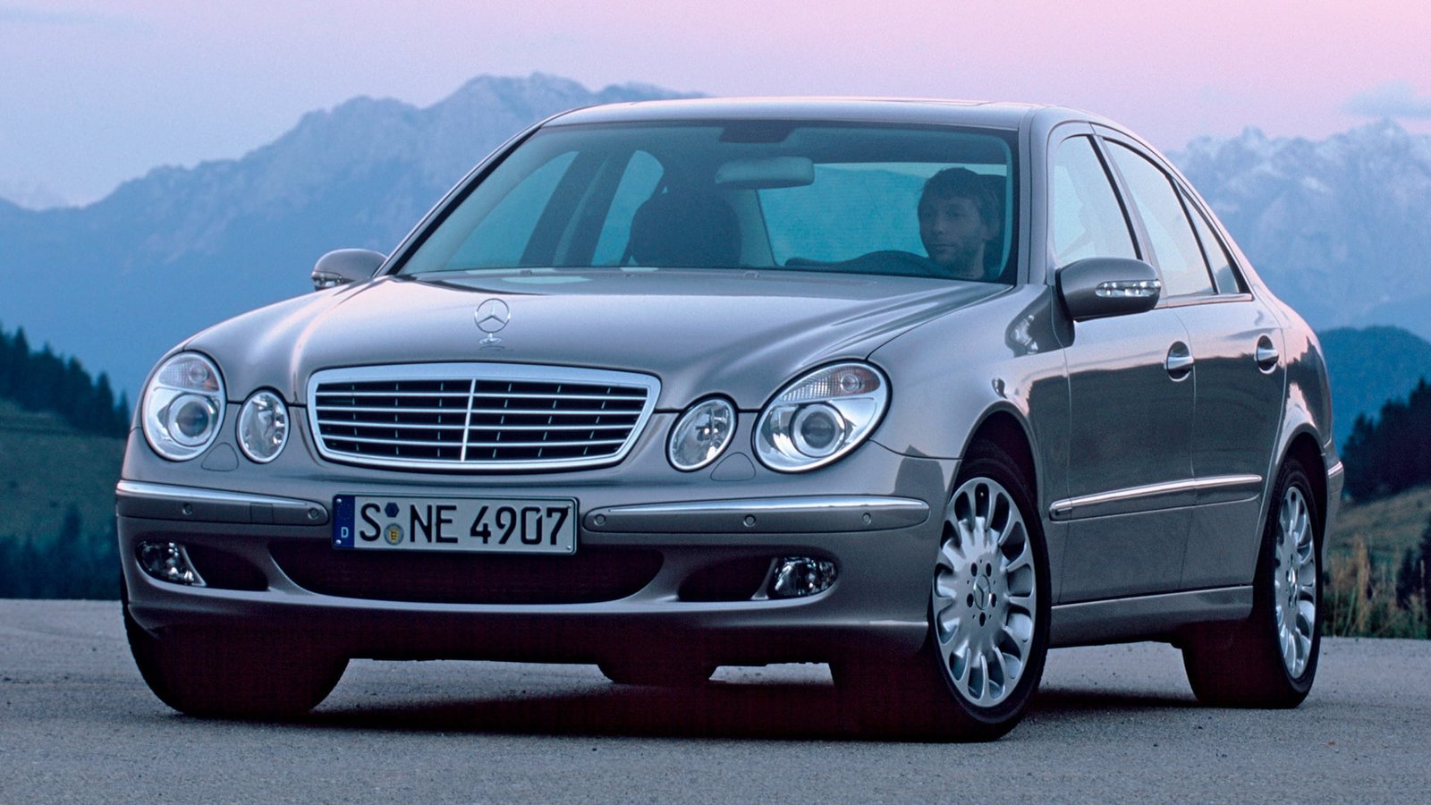 Rekomendasi service ac mobil mercedes benz e.260 malang